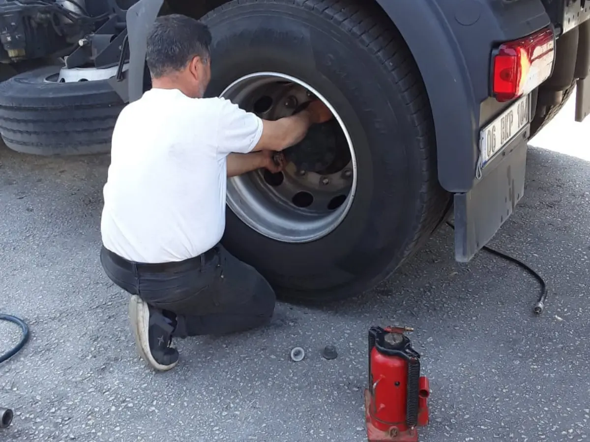 İçmeler Oto Lastikçi